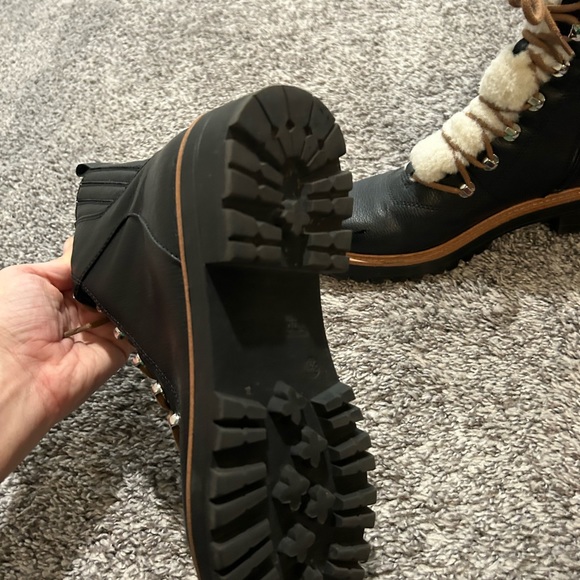 Indigo rd. Womens black boots with shearling detail size 8.5 - Picture 3 of 7